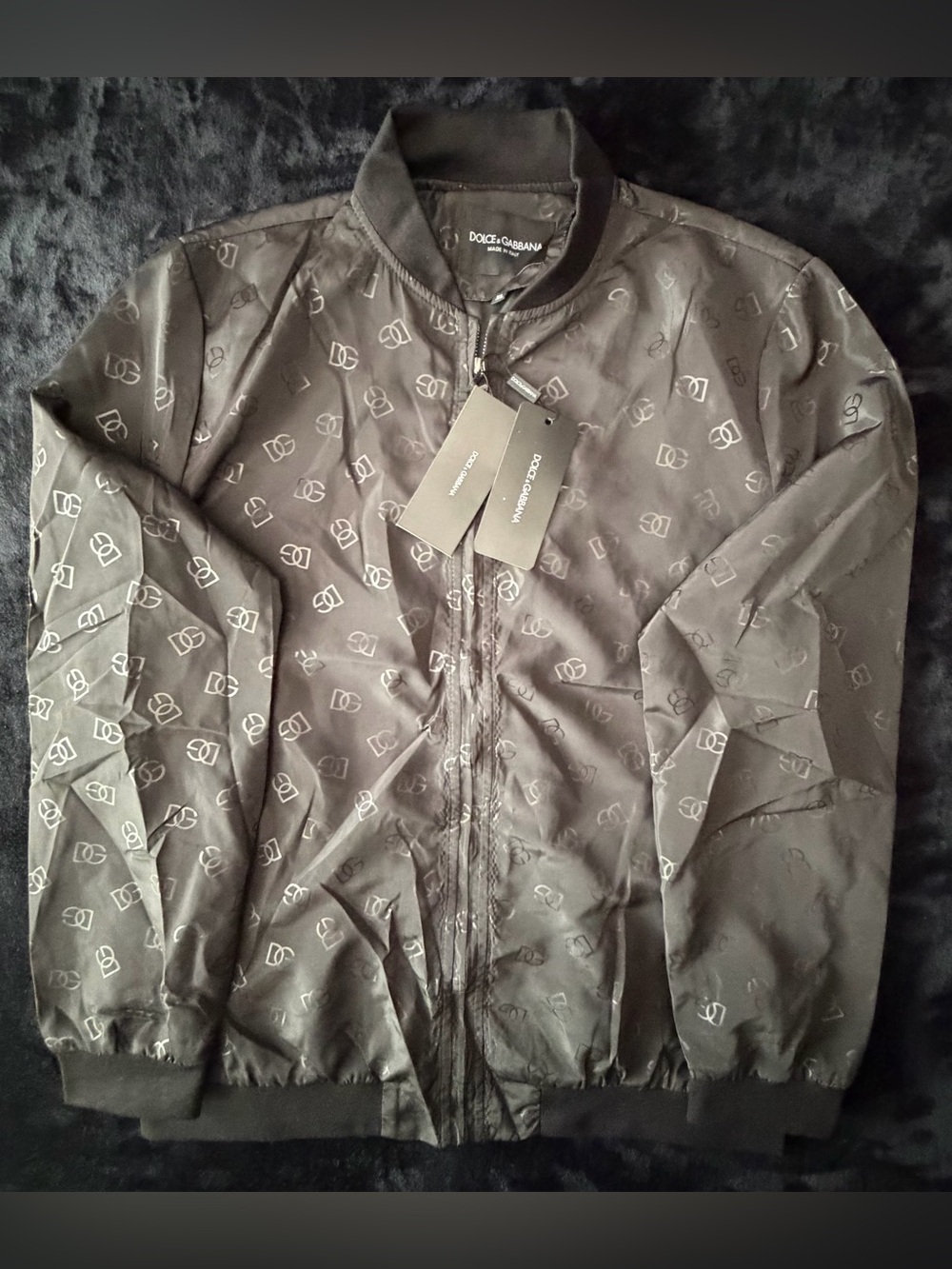 Size m zip up jacket